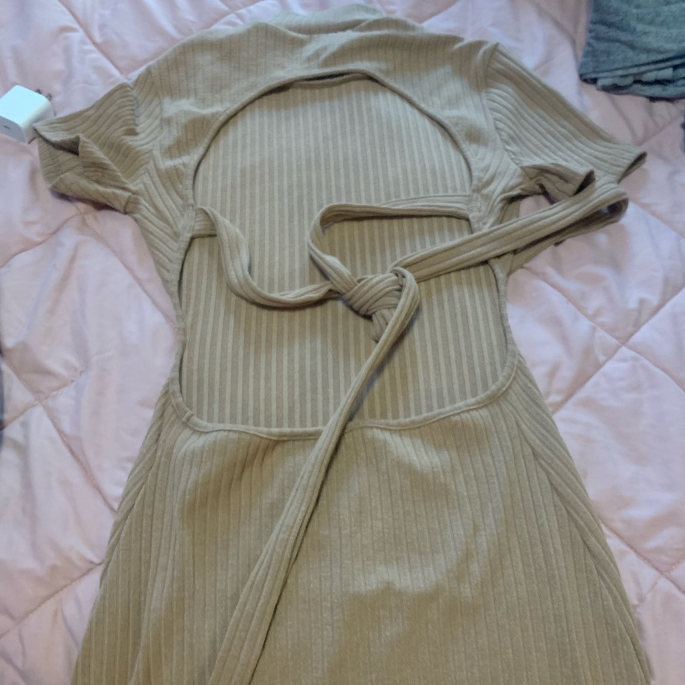 Brown open back since classical dinner dress for like friends !